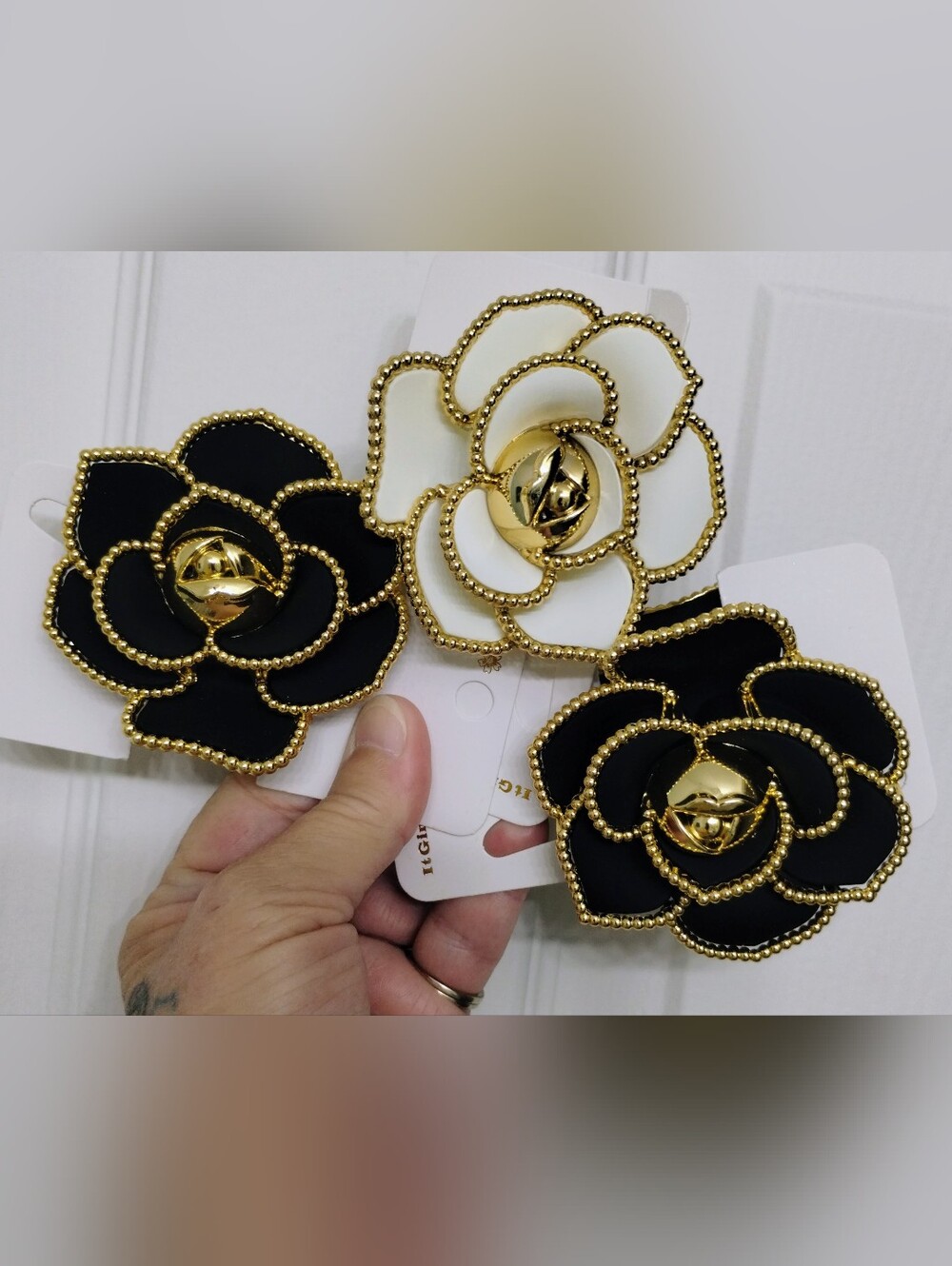 Camellia Hair Clips Set Of 3 - Picture 5 of 16